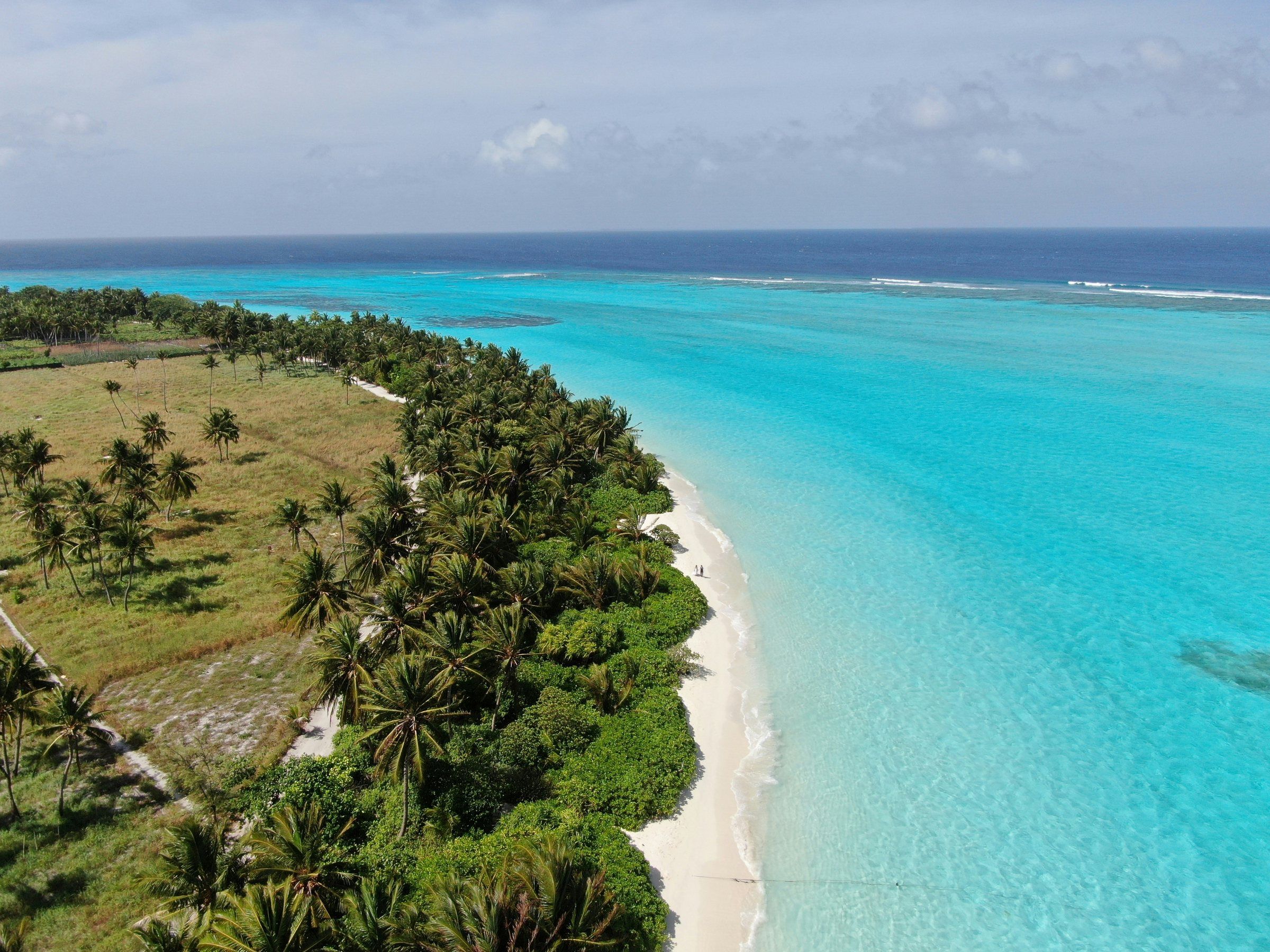 Thoddoo beach from the air (published 2022)